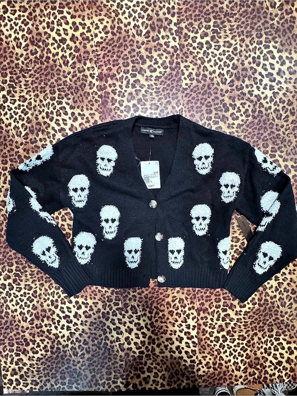 Almost Famous Skull Print Button-Up Cardigan Black & White Large